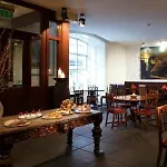 Hotel Old Ground Ennis