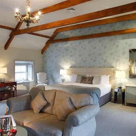 Hotel Old Ground 4*